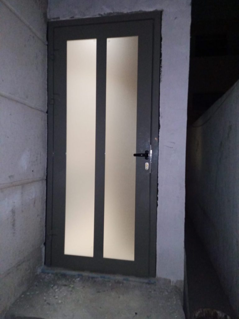 Glass Aluminium Door in UAE